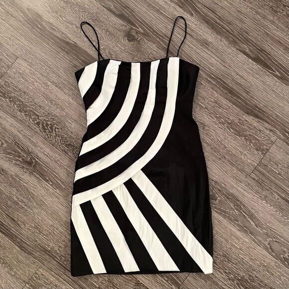 Dave & johnny dress - Picture 1 of 7